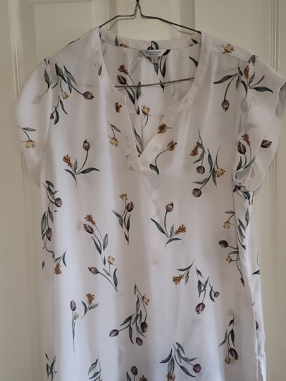 Essentials White Floral Short Sleeve Tunic Blouse